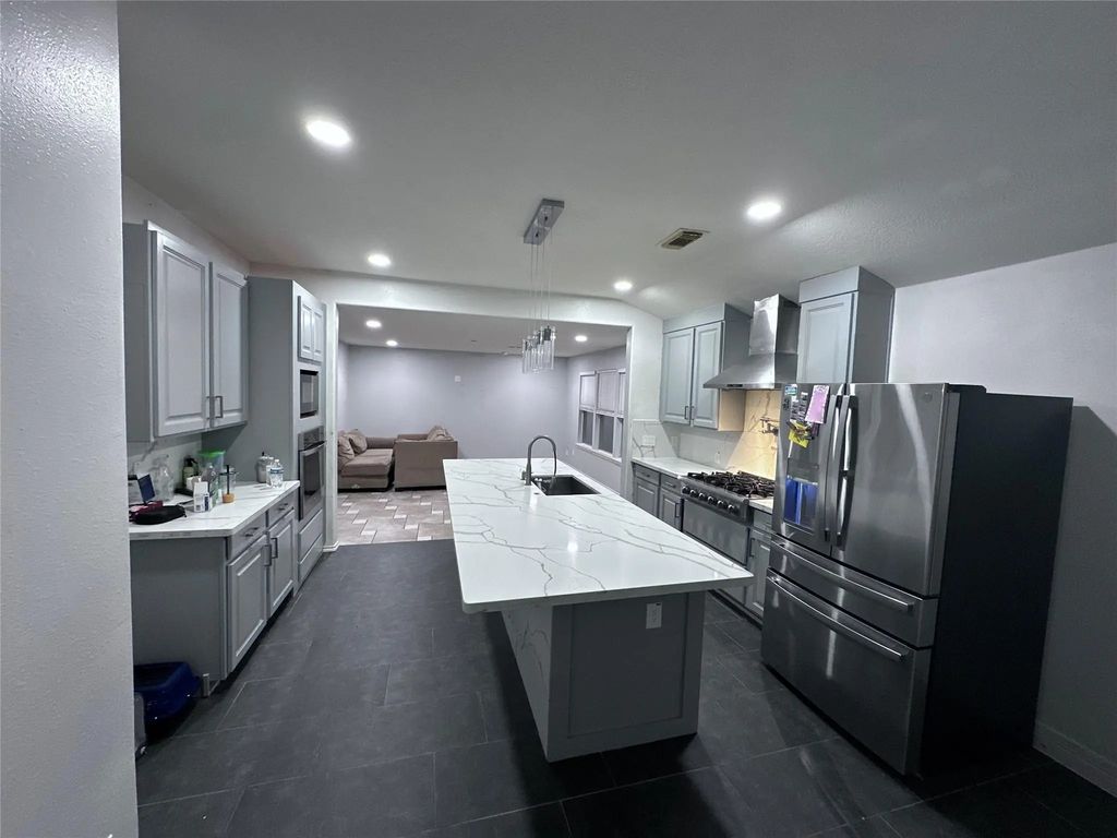 20802 Dewberry Creek Lane, Katy
