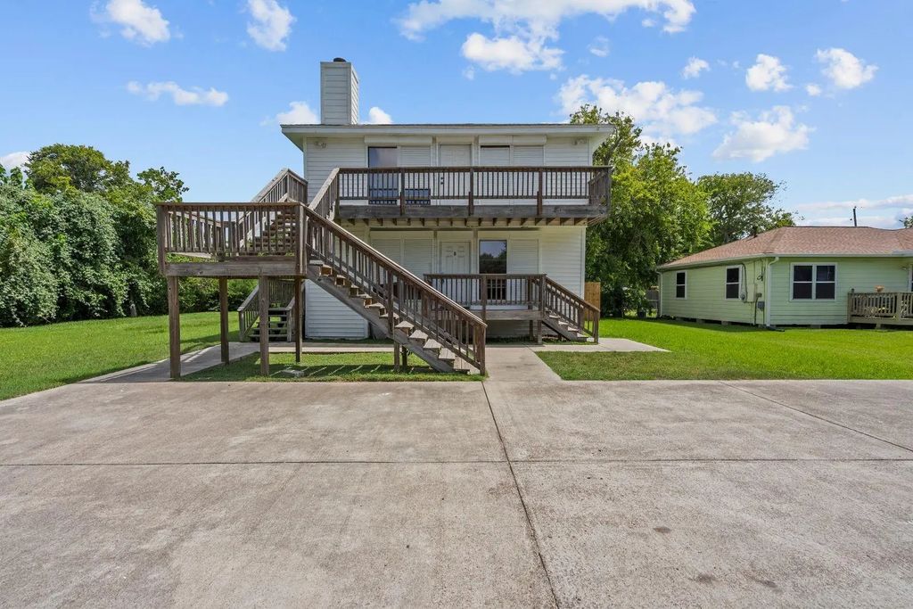 7316 Overton Street, Hitchcock