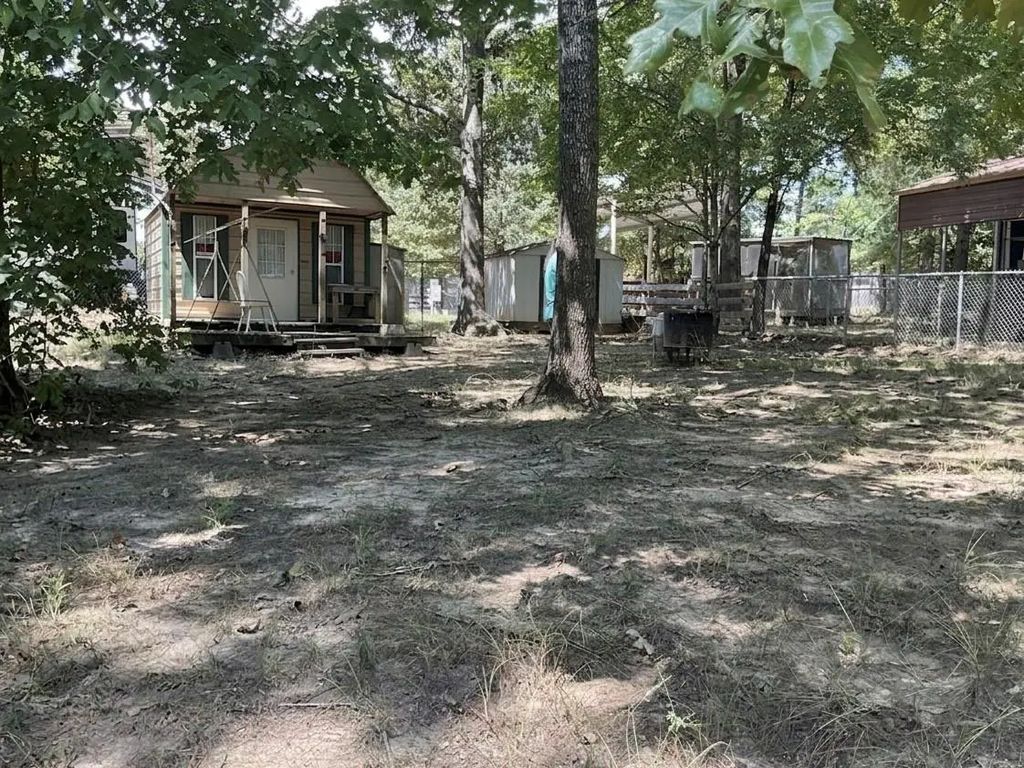297 Leaning Oak Drive, Point Blank