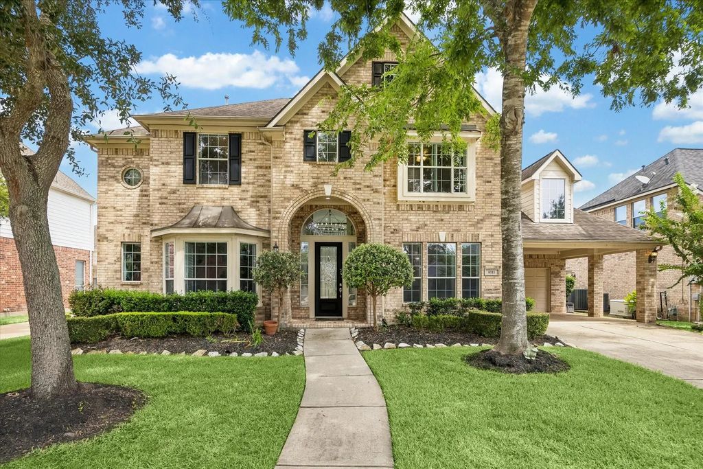 8111 Highland Green Drive, Sugar Land
