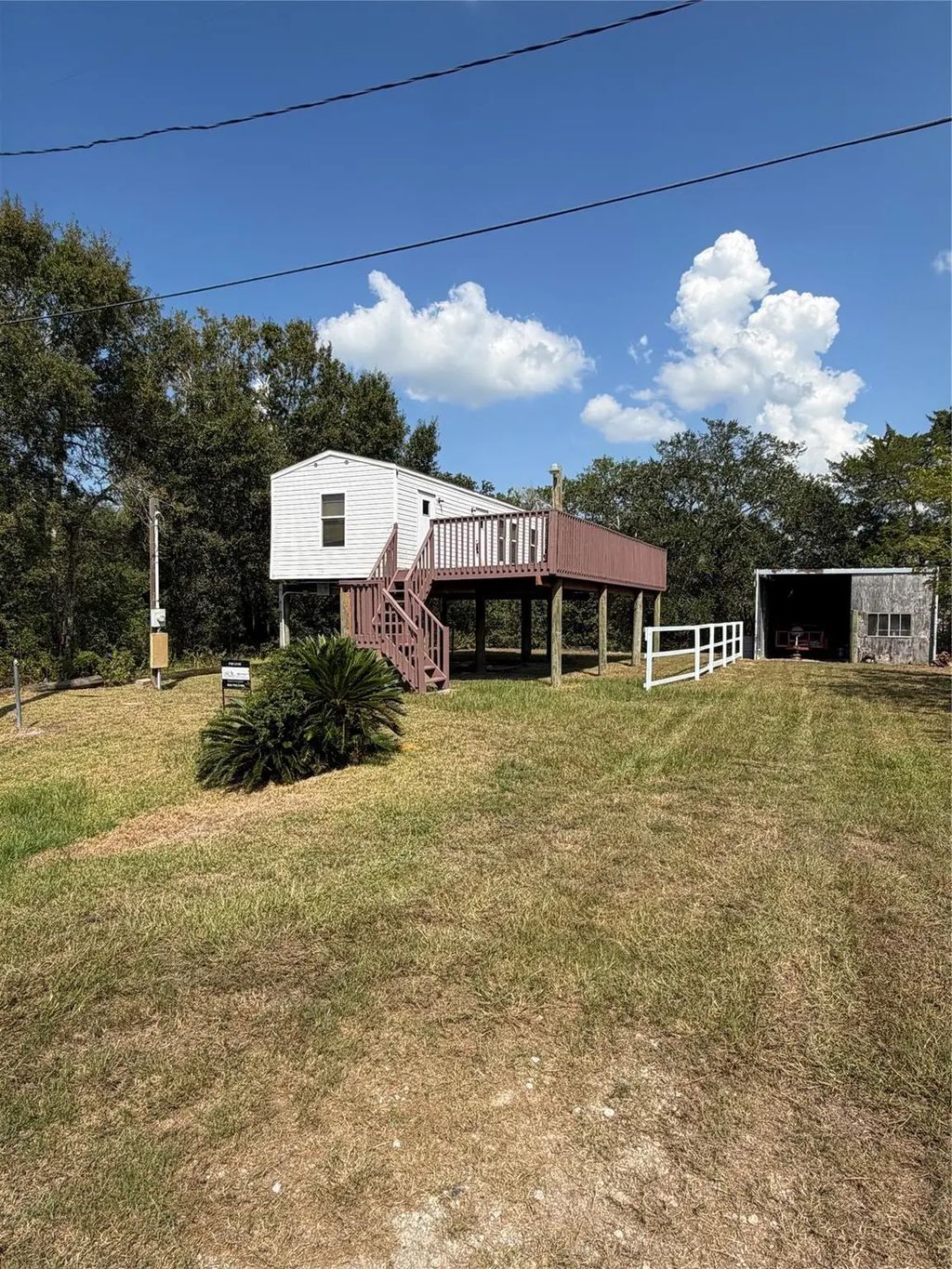 613 Troy Street, Anahuac