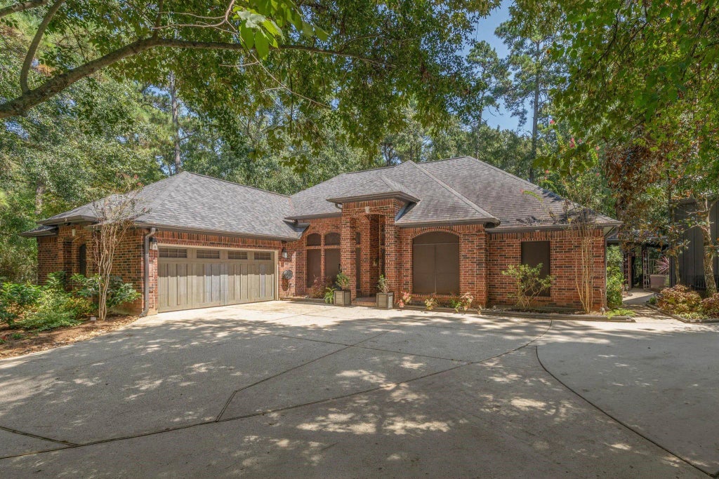 5026 Highland Pass, Montgomery
