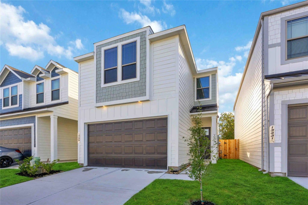 13429 Sun Cay Drive, Houston