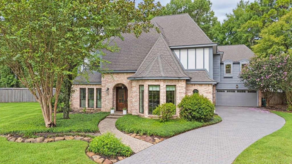 28 Mellow Leaf Court, The Woodlands