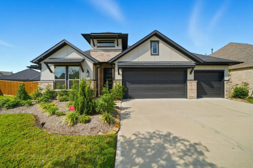 13823 Paseo De La Paz Place, Cypress