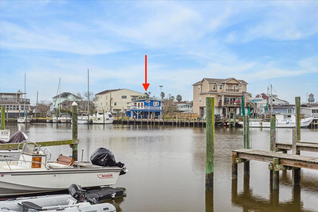 19 Tindel, Clear Lake Shores