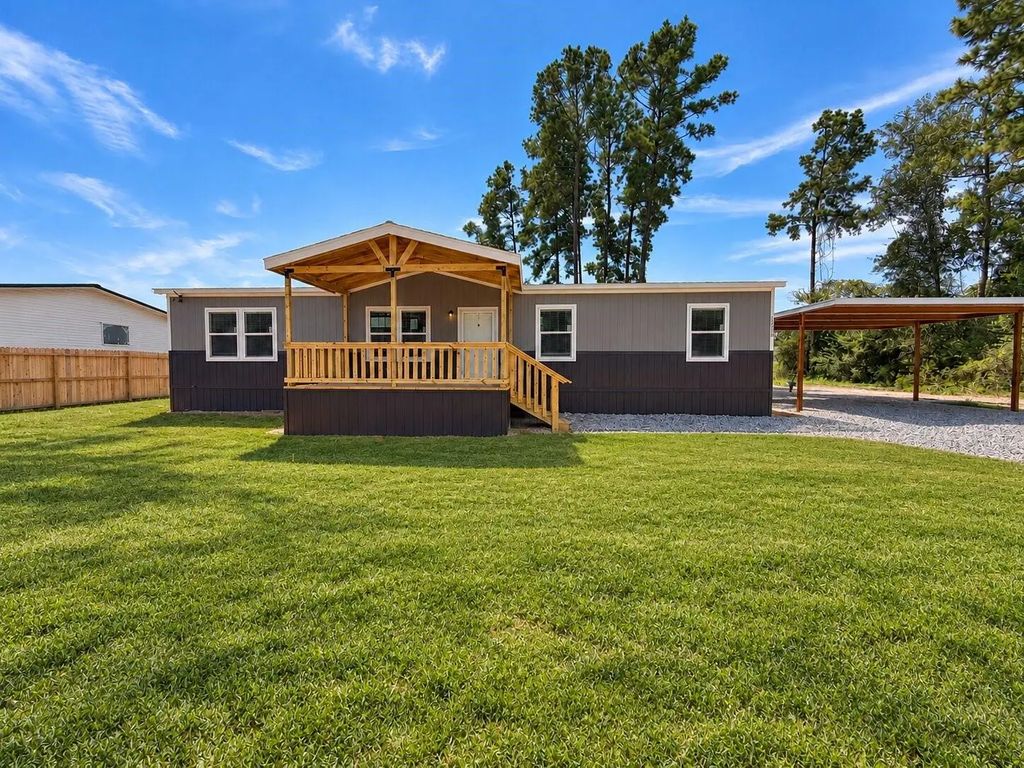 12206 County Road 37497, Cleveland