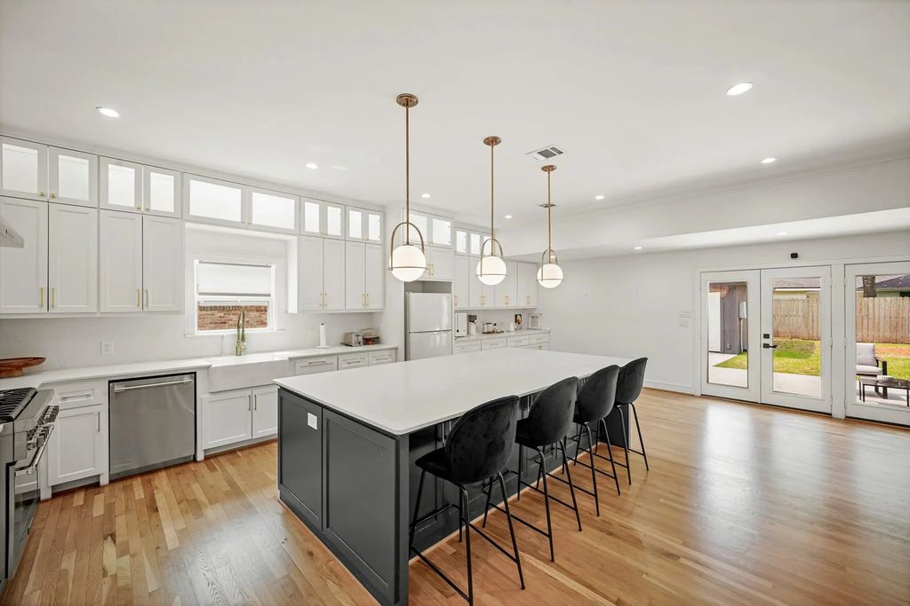 5630 Lymbar Drive, Houston