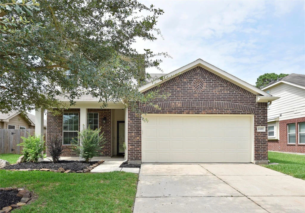 1107 Treasure Court, Baytown