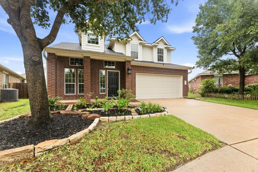 18543 Royal Mist Lane, Tomball