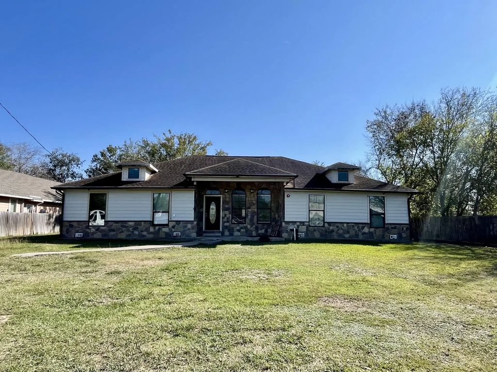 13203 Highway 59, Kendleton