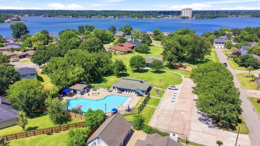 10707 Hillside Drive, Montgomery