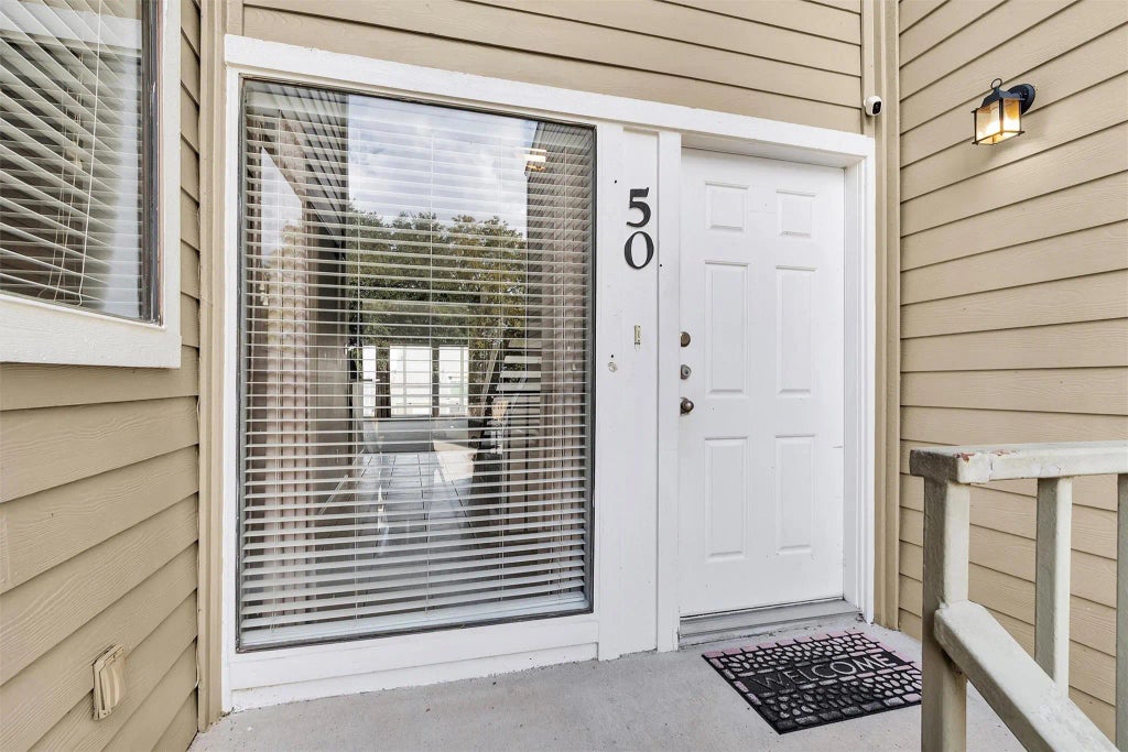 50 April Point Drive S, Conroe