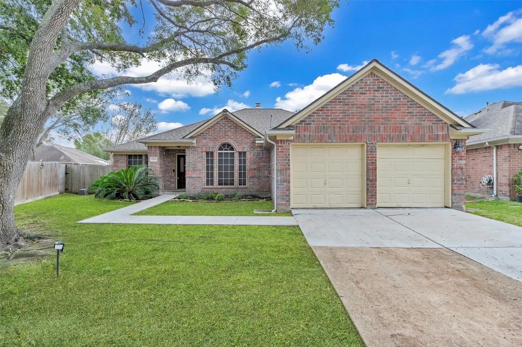 17803 Inland Oaks Drive, Richmond