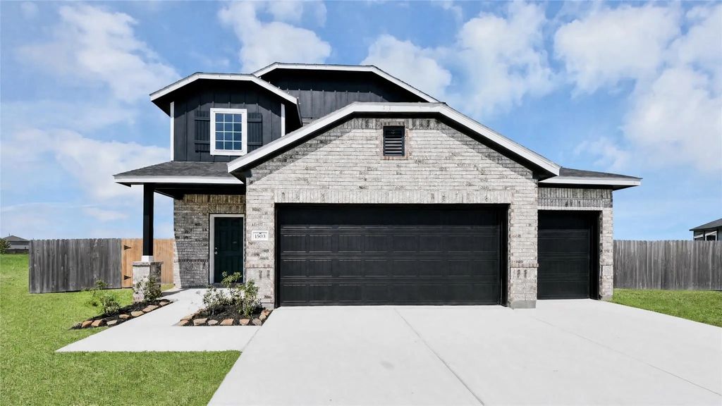 1503 Vanessa Gold Court, Crosby