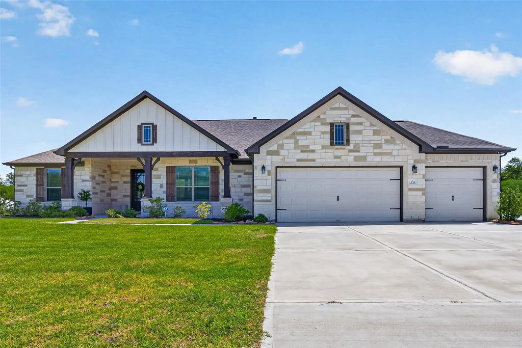 1131 Southfork Ranch Drive, Sealy
