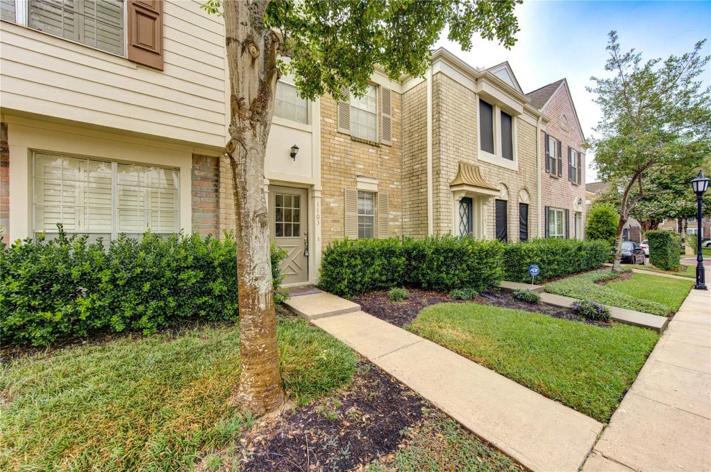 2810 Grants Lake Boulevard 1103, Sugar Land