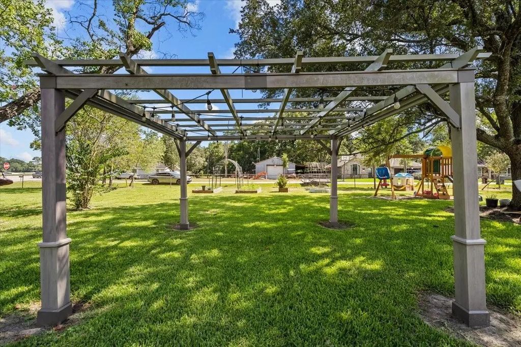 4018 Fm 646 Road N, Santa Fe