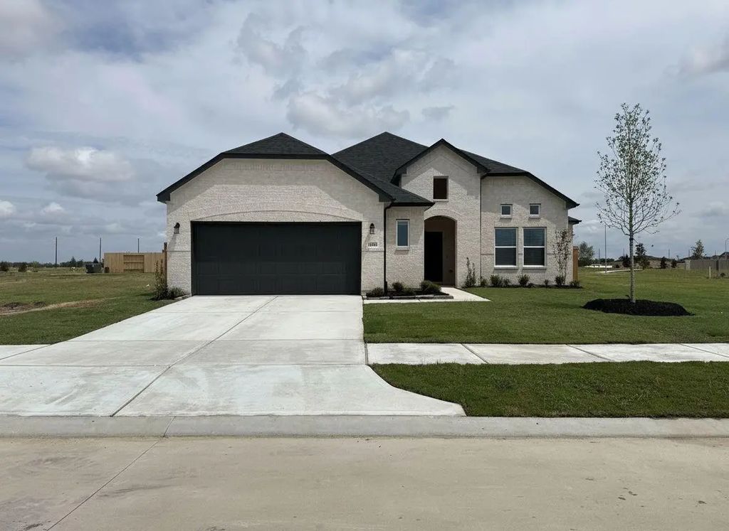 2519 Maverick Bank Drive, Iowa Colony