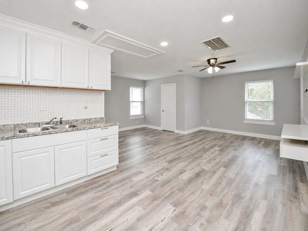 16431 Crossfield Drive B, Houston
