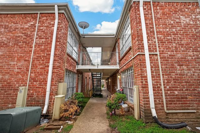 9201 Clarewood Drive 94, Houston
