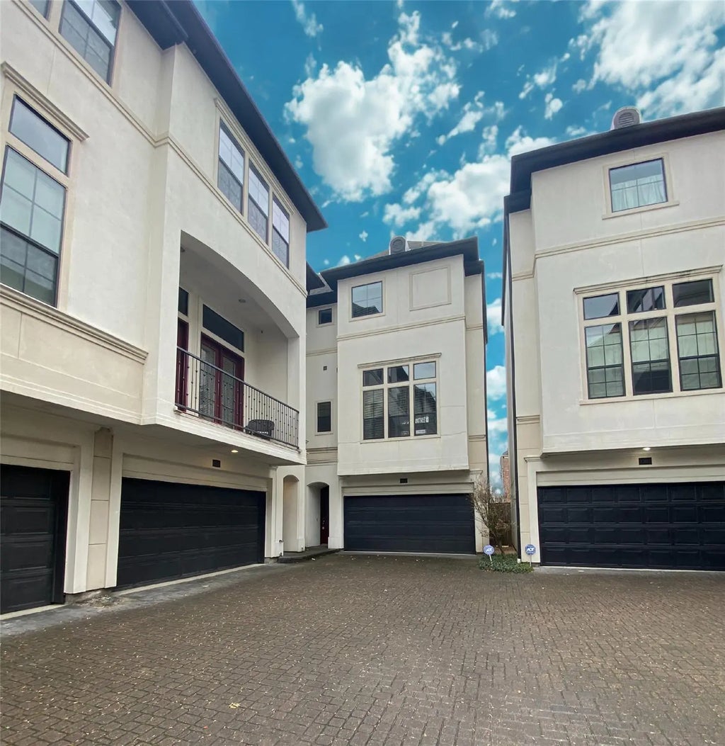 3205 Center Street, Houston