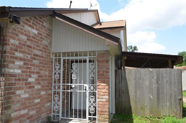 12203 Wild Pine Drive C, Houston