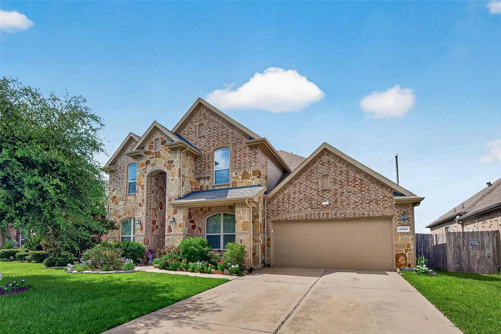 20118 Bandera Lake Lane, Richmond
