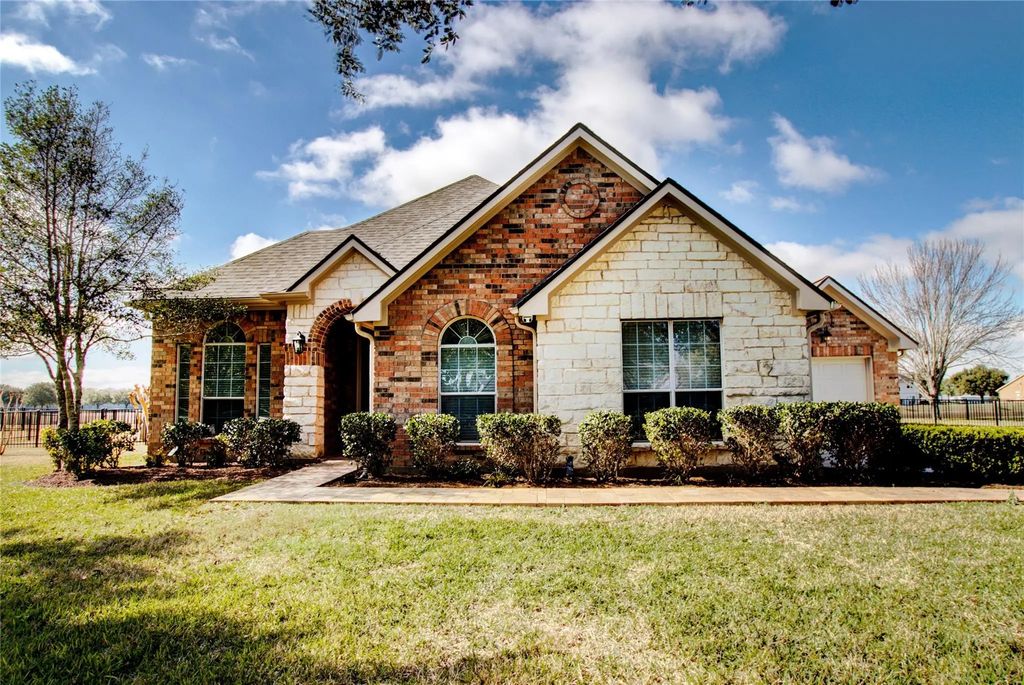 3327 River Bend Drive, Rosenberg
