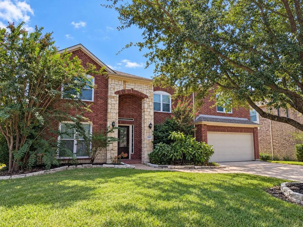 12807 Rocky Briar Lane, Tomball