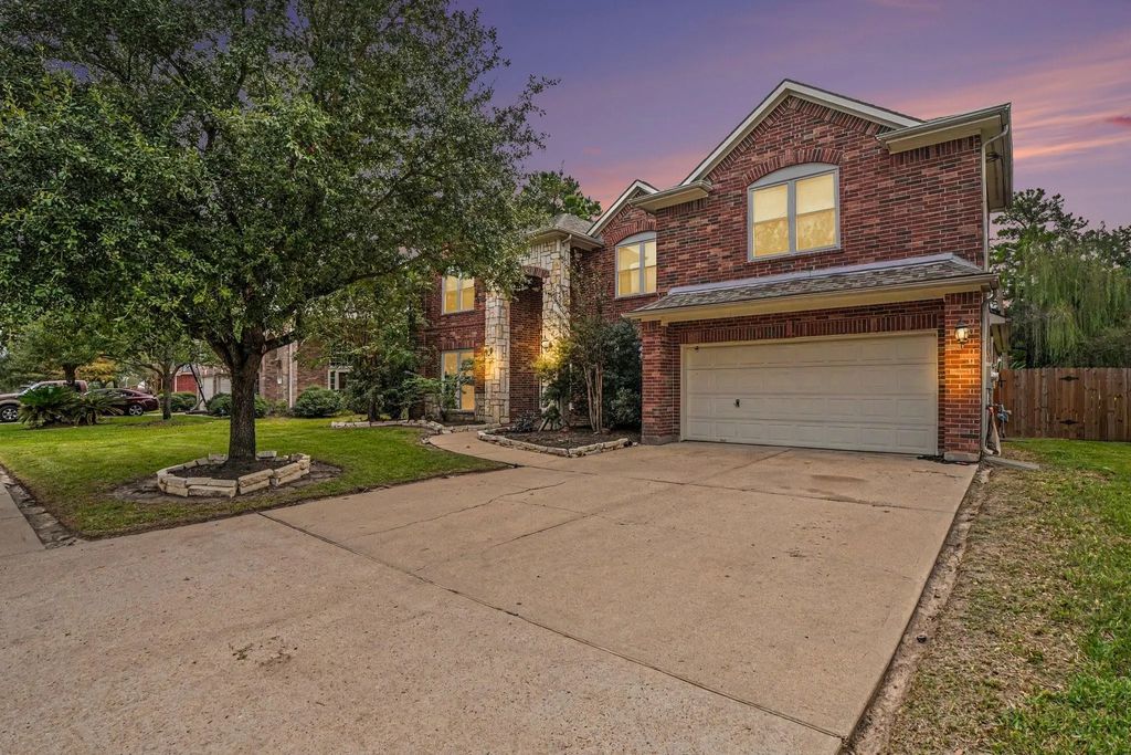 12807 Rocky Briar Lane, Tomball