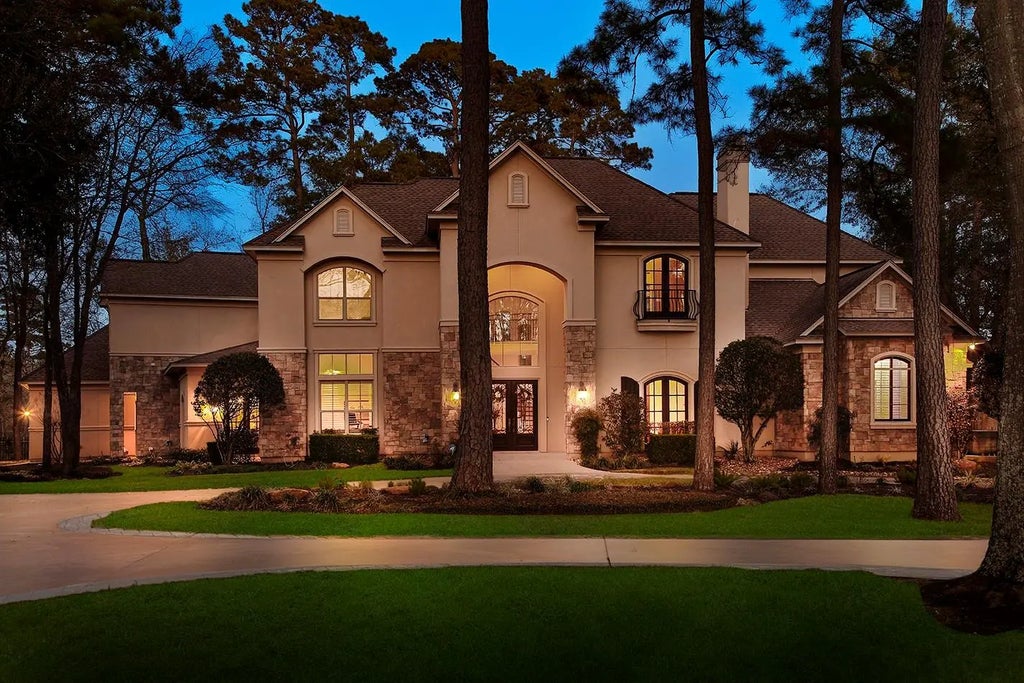 32 Palmer Woods Drive, The Woodlands