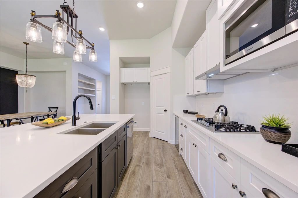 248 Blue Hill Drive, Montgomery