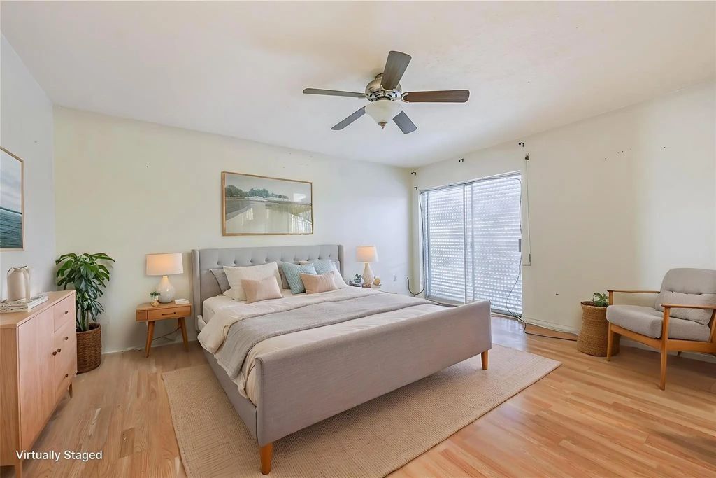 1305 Town Circle 4, Baytown