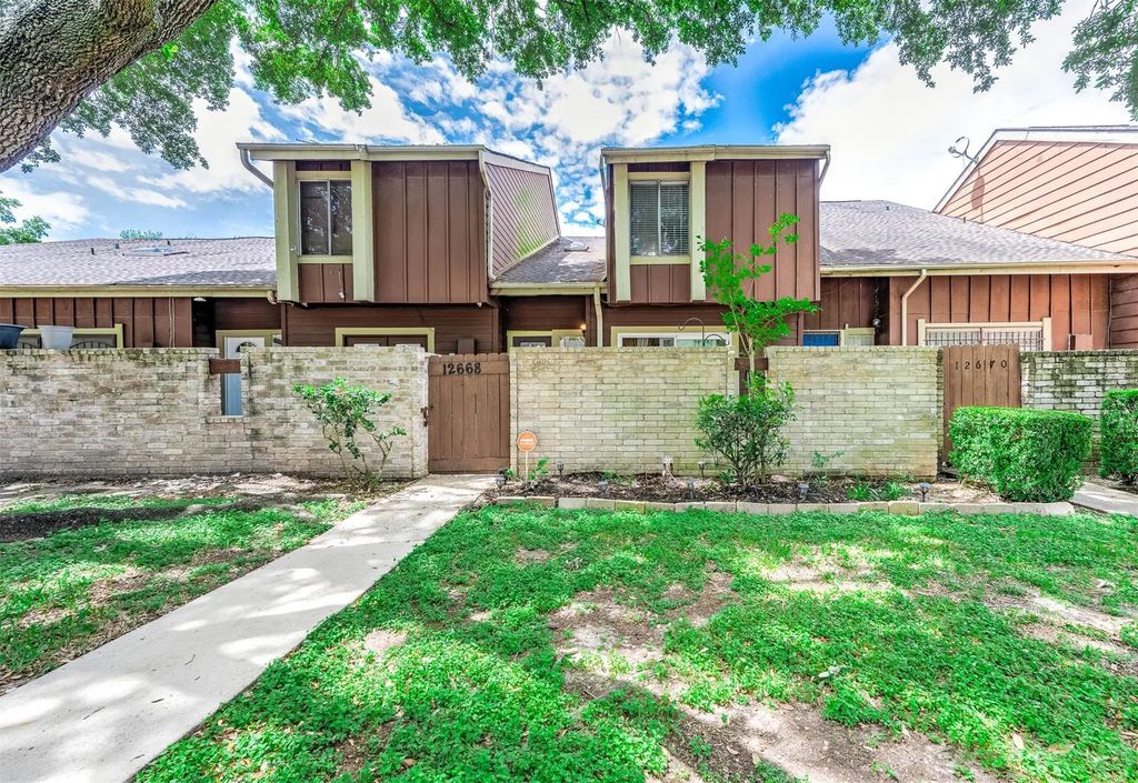 12668 Newbrook Drive 495, Hockley