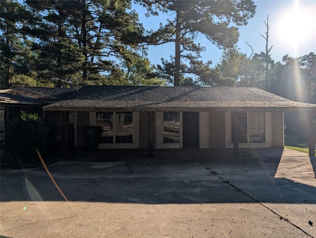 88 Gazebo Street A, Huntsville
