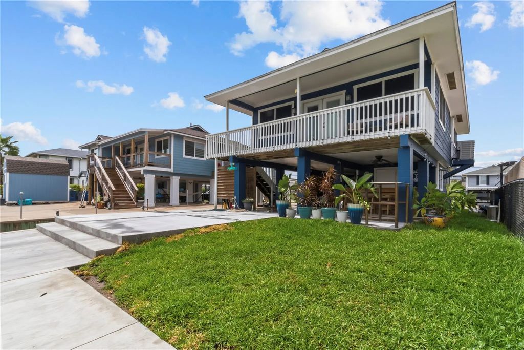 250 Barracuda Street, Bayou Vista