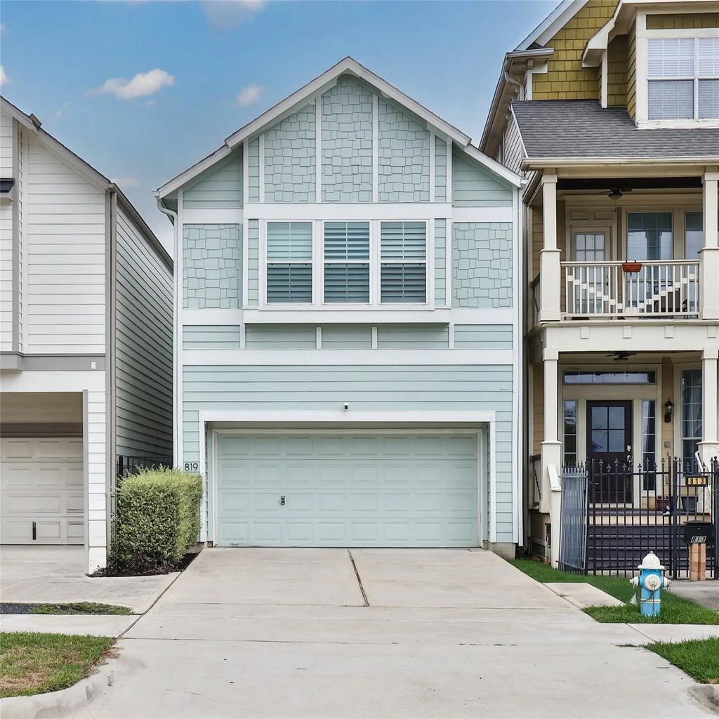 819 W 20th Street, Houston