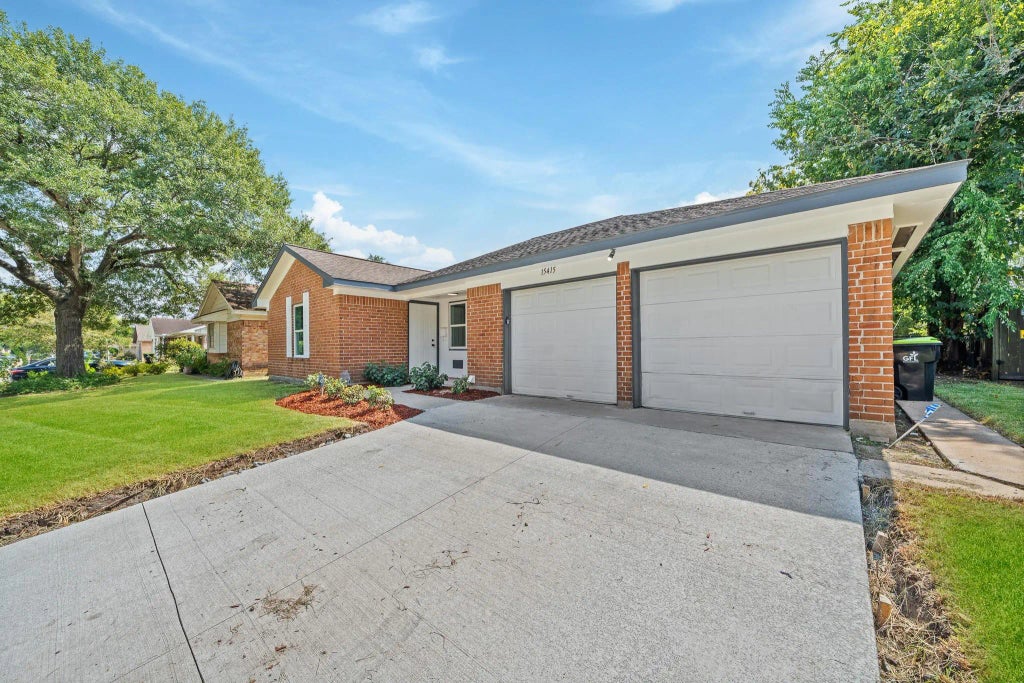 15415 W Hampton Circle, Houston