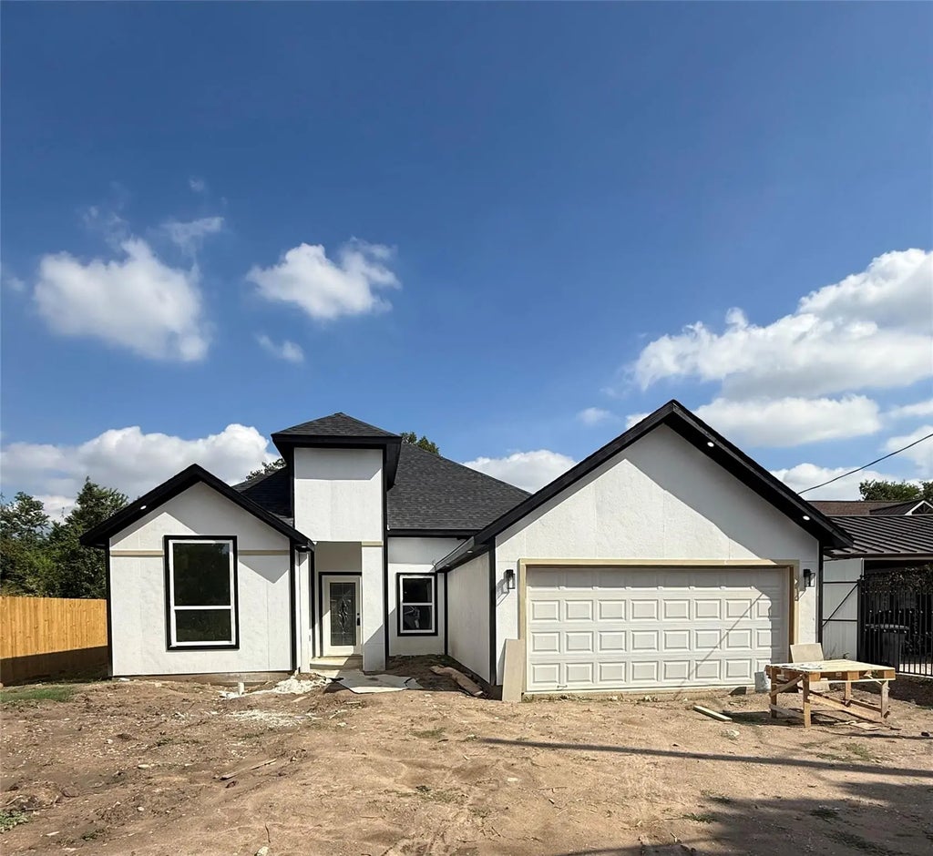 6520 Hoffman Street, Houston