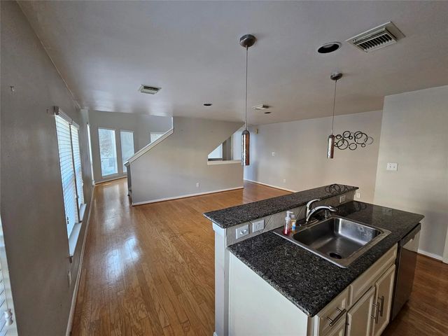 1271 W 17th Street, Houston