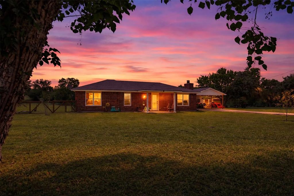 57 Trail Ridge Road, Huntsville