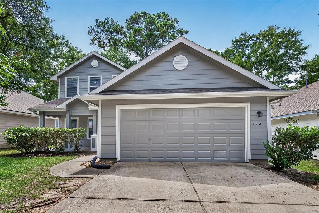 202 N Vesper Bend Circle, The Woodlands