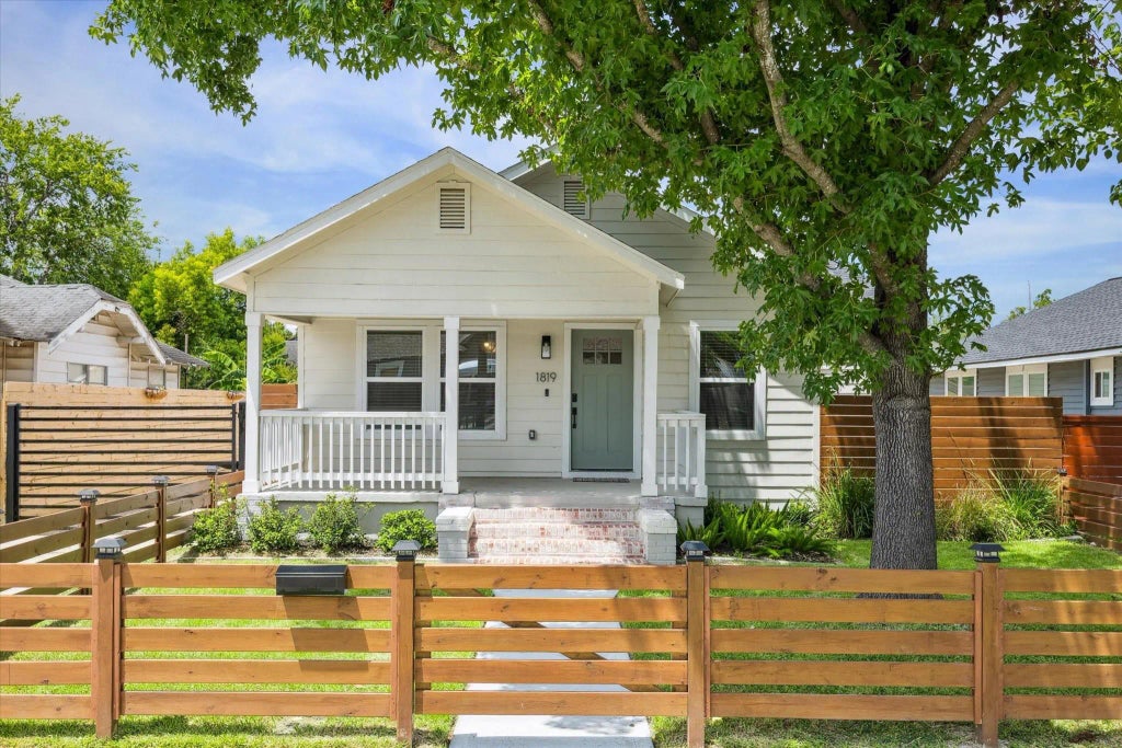 1819 Studewood Street, Houston