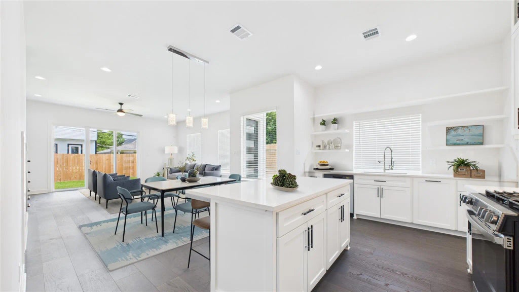 6732 Lozier Street, Houston