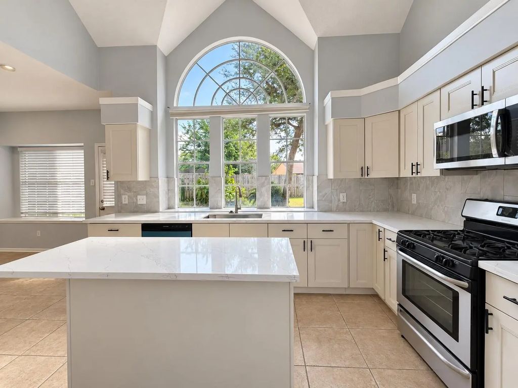 6927 Springcrest Court, Sugar Land