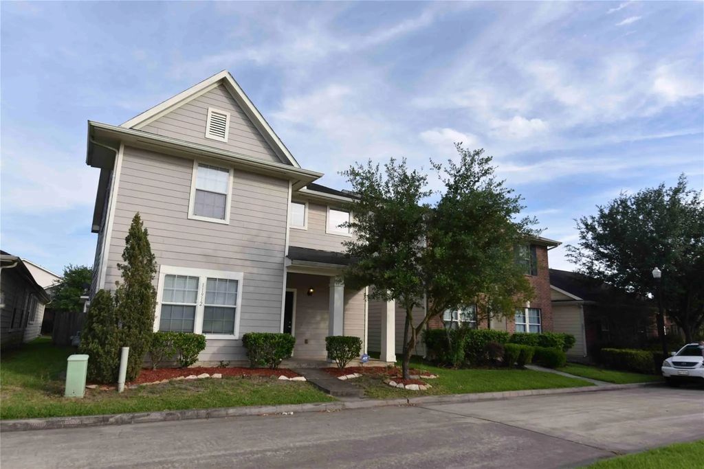 11912 Prior Park Drive, Houston