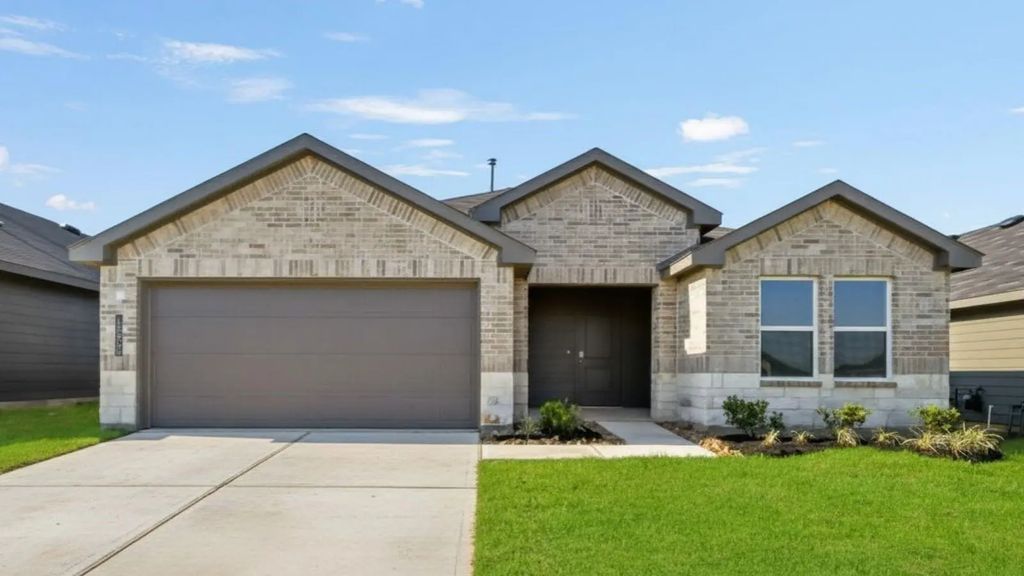 16450 Pinebrook Leaf Lane, Magnolia