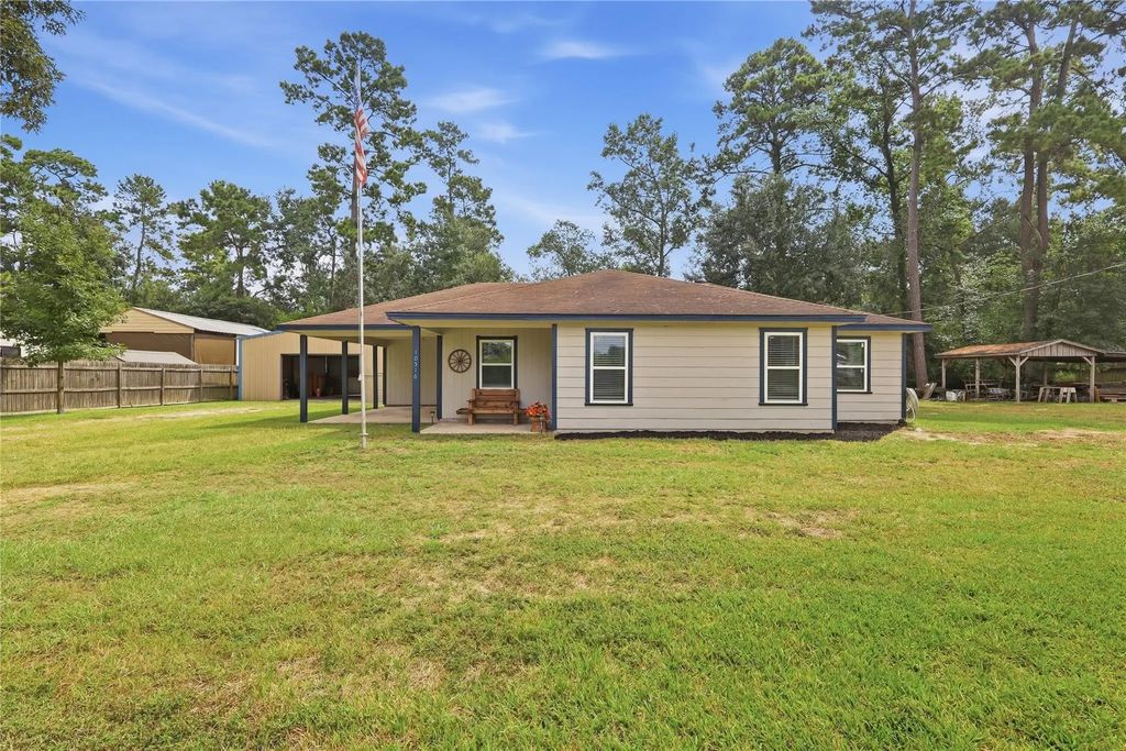 10516 Fairview Drive, Conroe