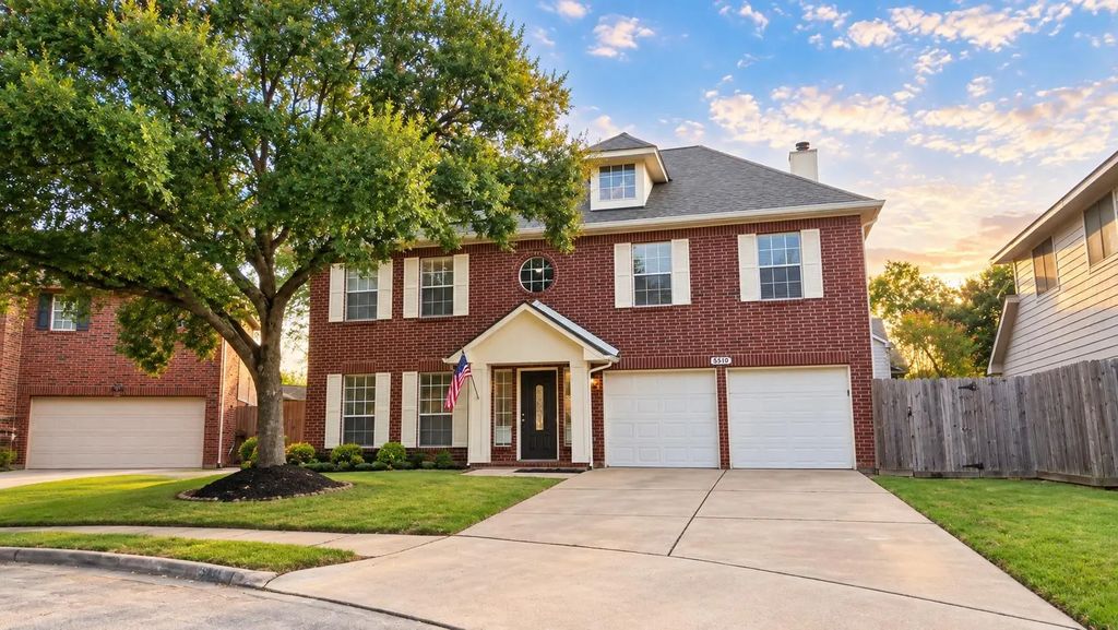 5911 Klamath Falls Court, Houston